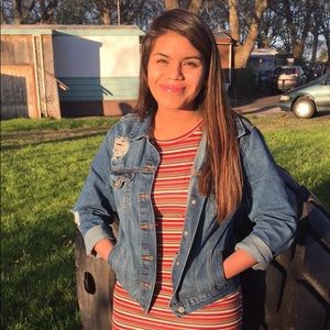 Meet your Posher, Yaneli